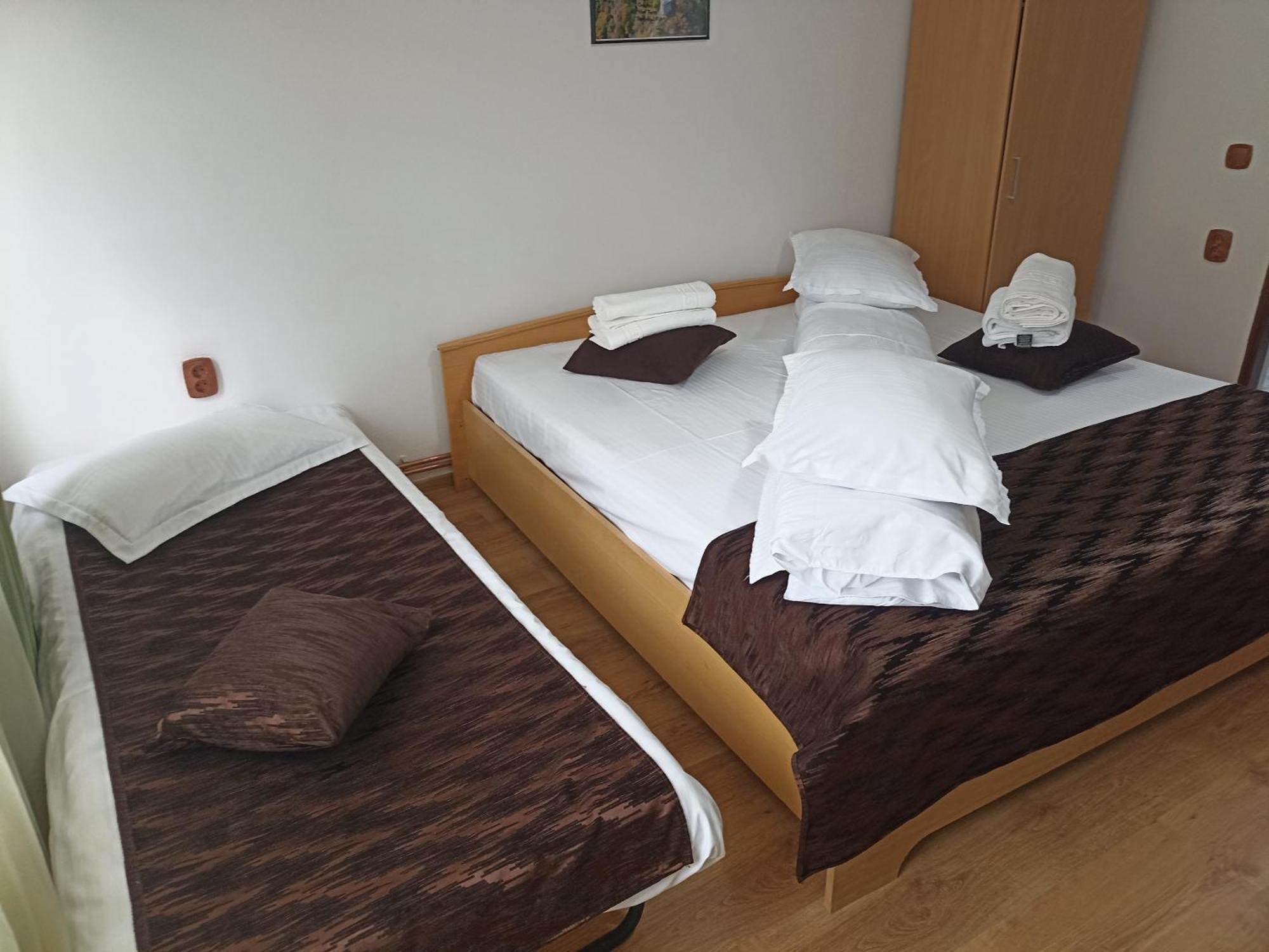 Popasul Drumetului Transfagarasan Hotel Curtea De Arges Ngoại thất bức ảnh