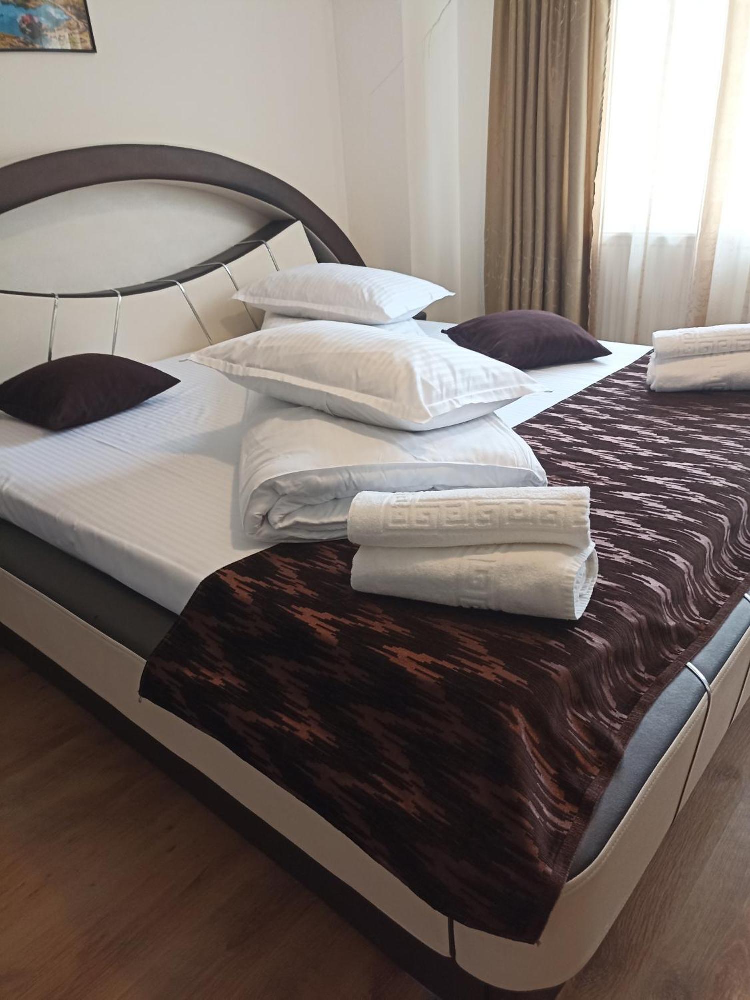 Popasul Drumetului Transfagarasan Hotel Curtea De Arges Ngoại thất bức ảnh
